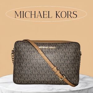 Michael Kors Jet Set Large East West Crossbody Bag-EUC